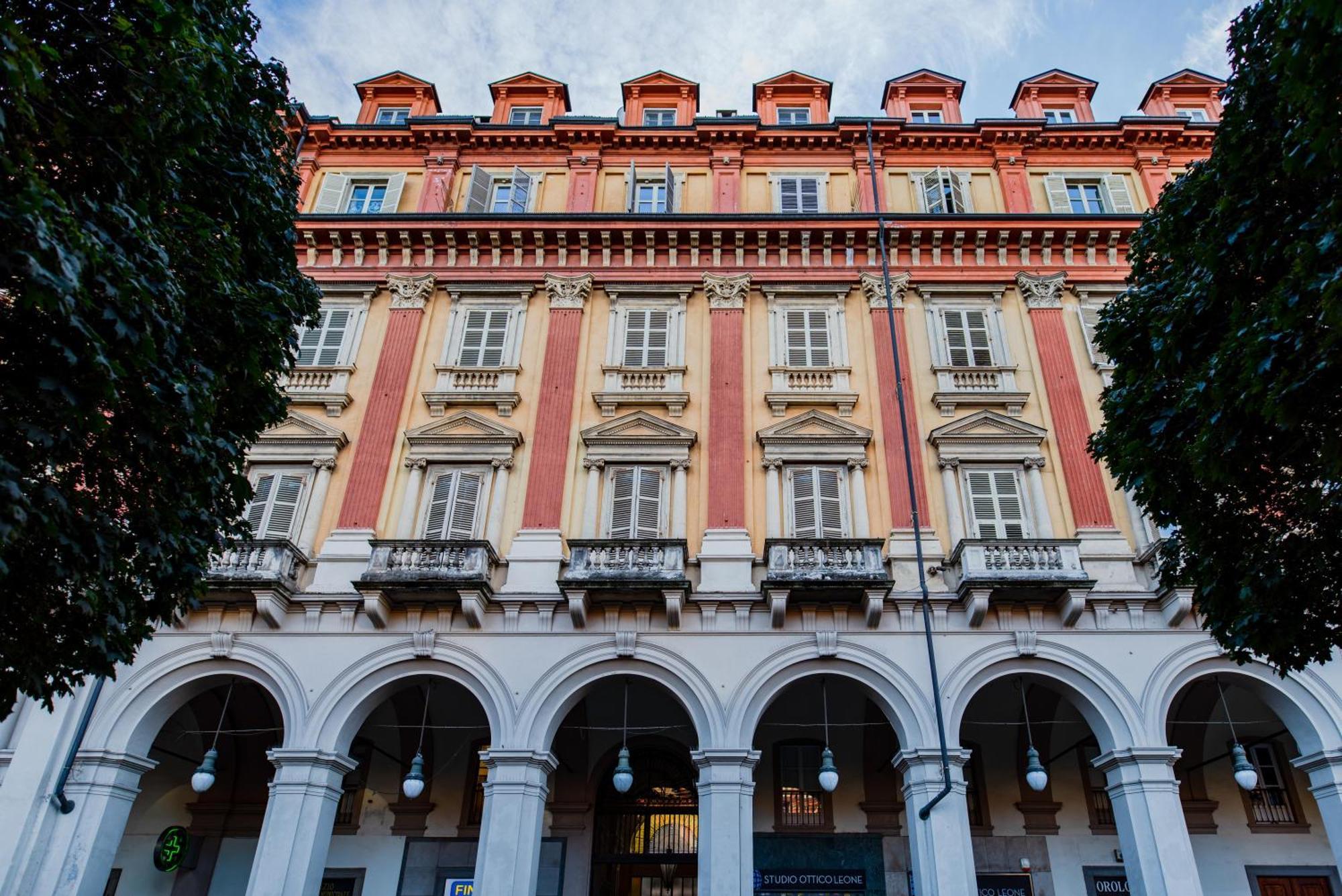 Statuto Suite Torino Bagian luar foto